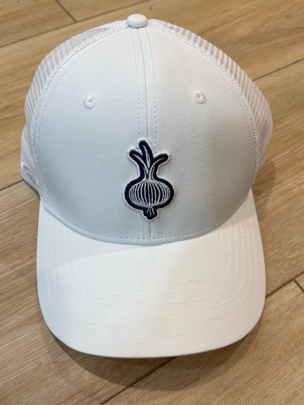 Ohoopee Match Club Pukka golf hat White Trucker Style RARE Top 100